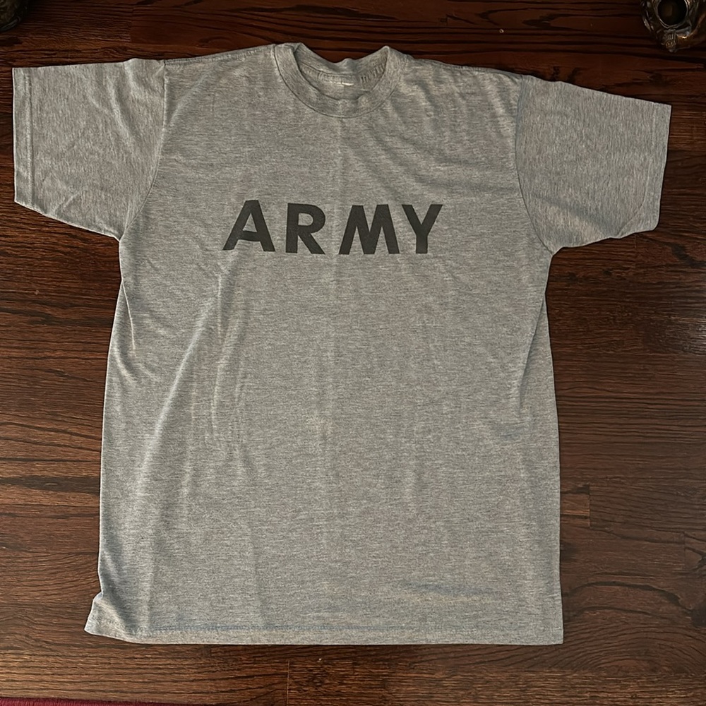 US Army physical training PT shirt LARGE EUC-reflective